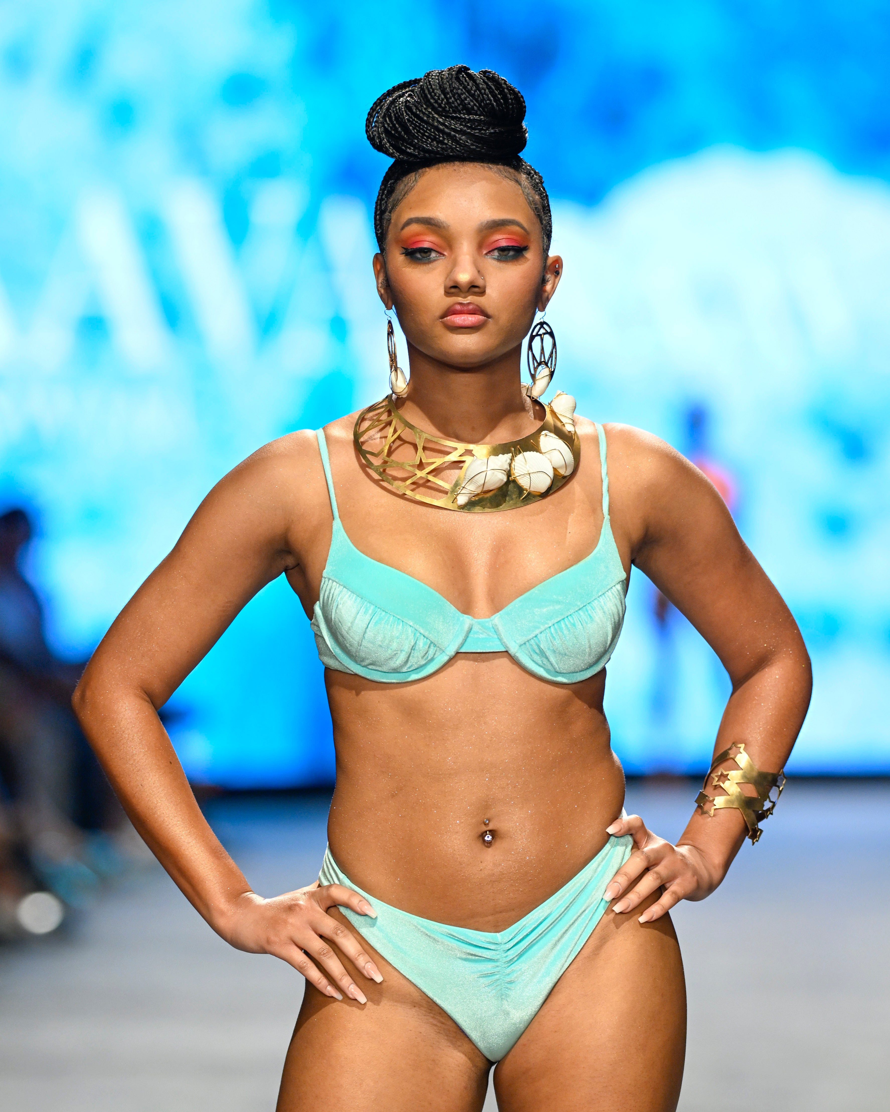 RACHEL Bikini Top (Preorder)